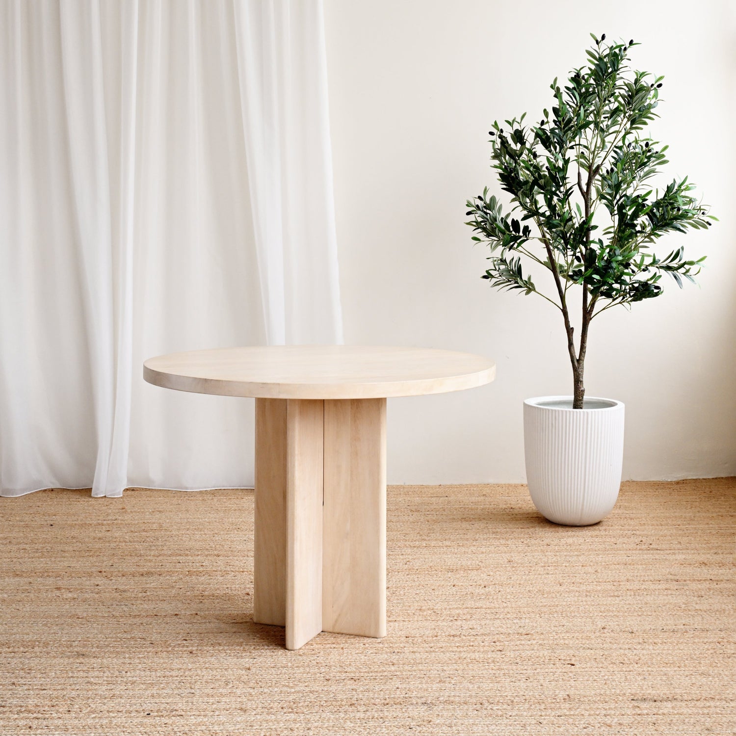 Karo Round Dining Table 7