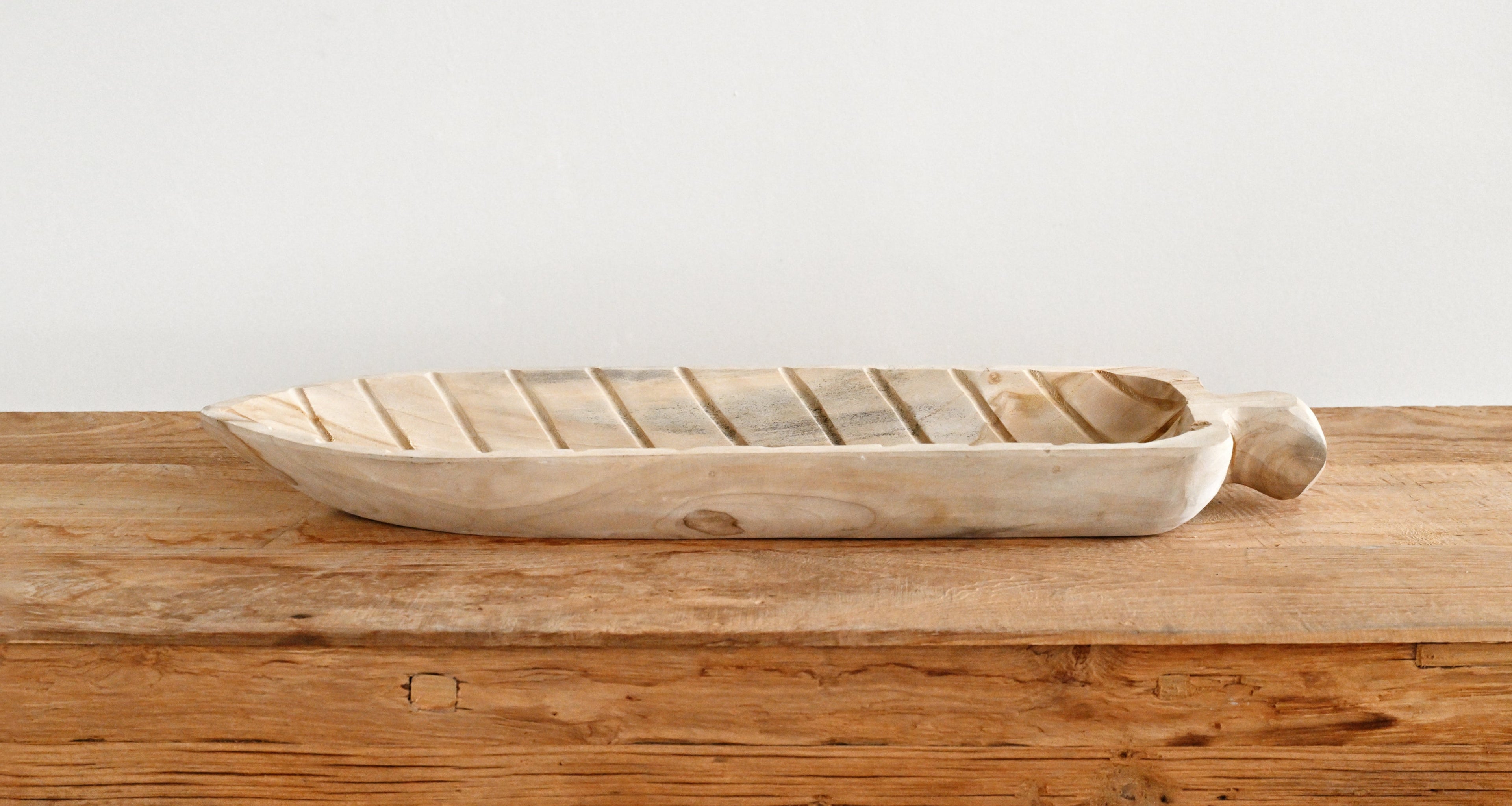 Leaf Teak Wood Deco 1