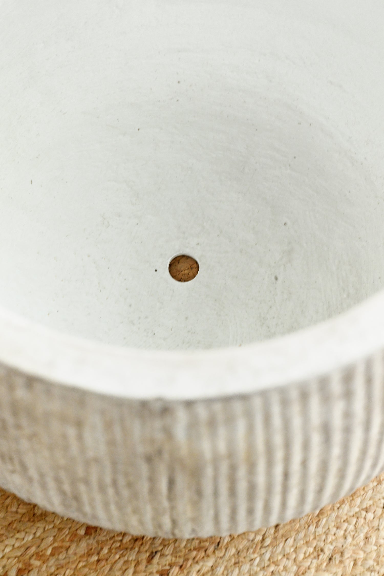 Nerja Concrete Planter - Oyster