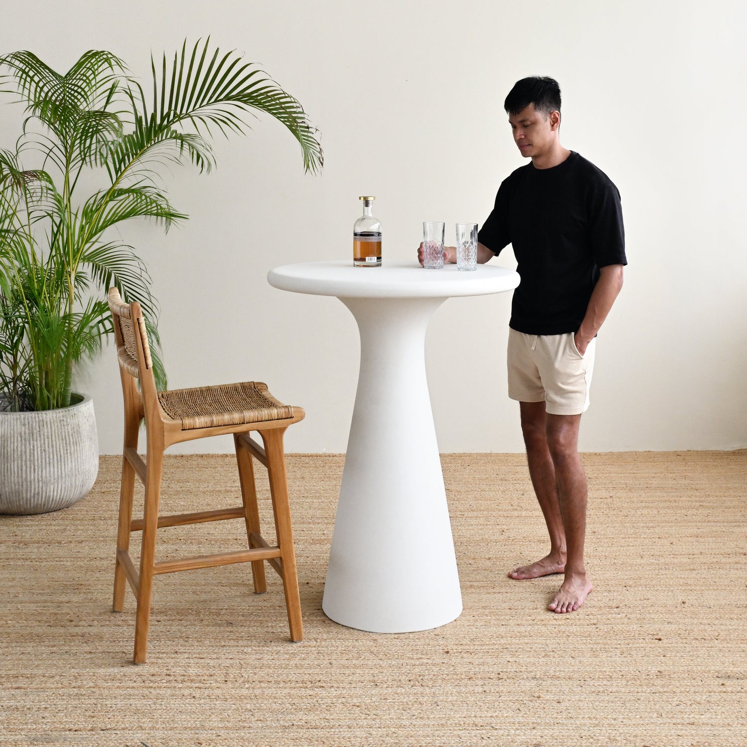 Novara Bar Table - White 3