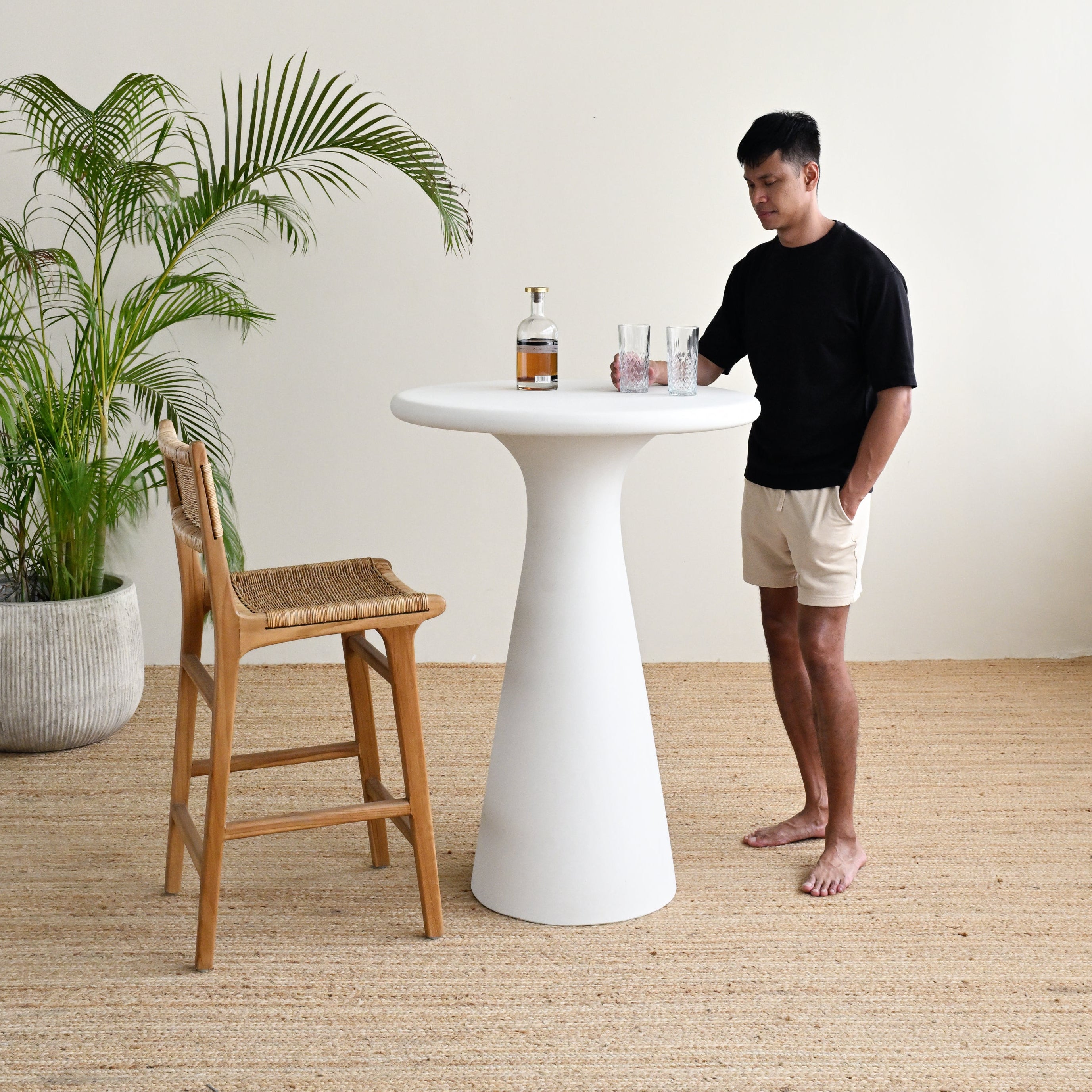 Novara Bar Table - White 3