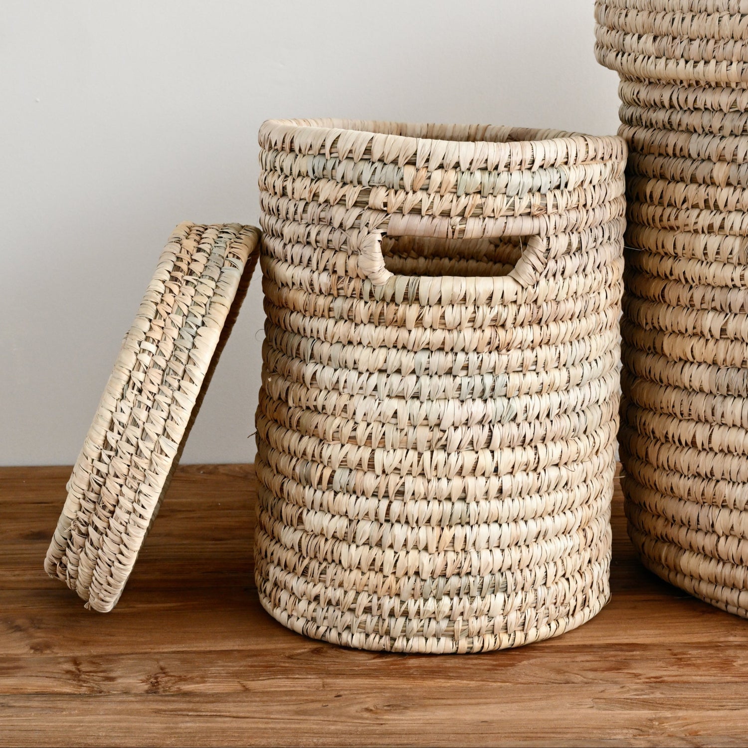 Palm Cove Laundry Basket with Lid 2