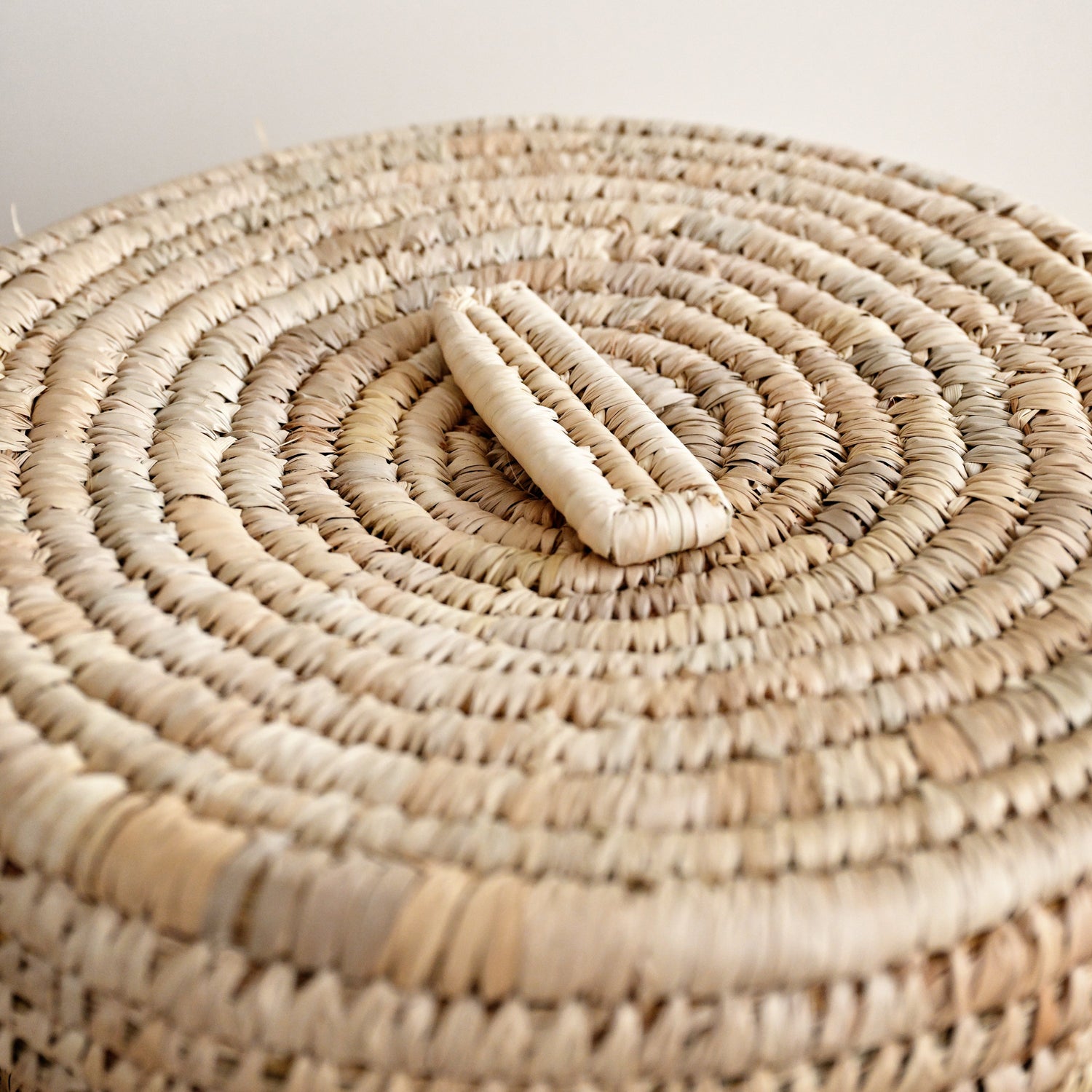 Palm Cove Laundry Basket with Lid 8