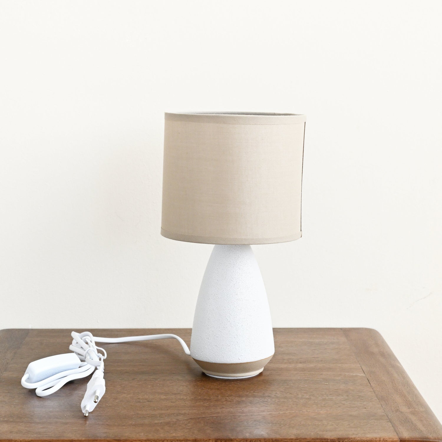 Paprica Table Lamp - White 1