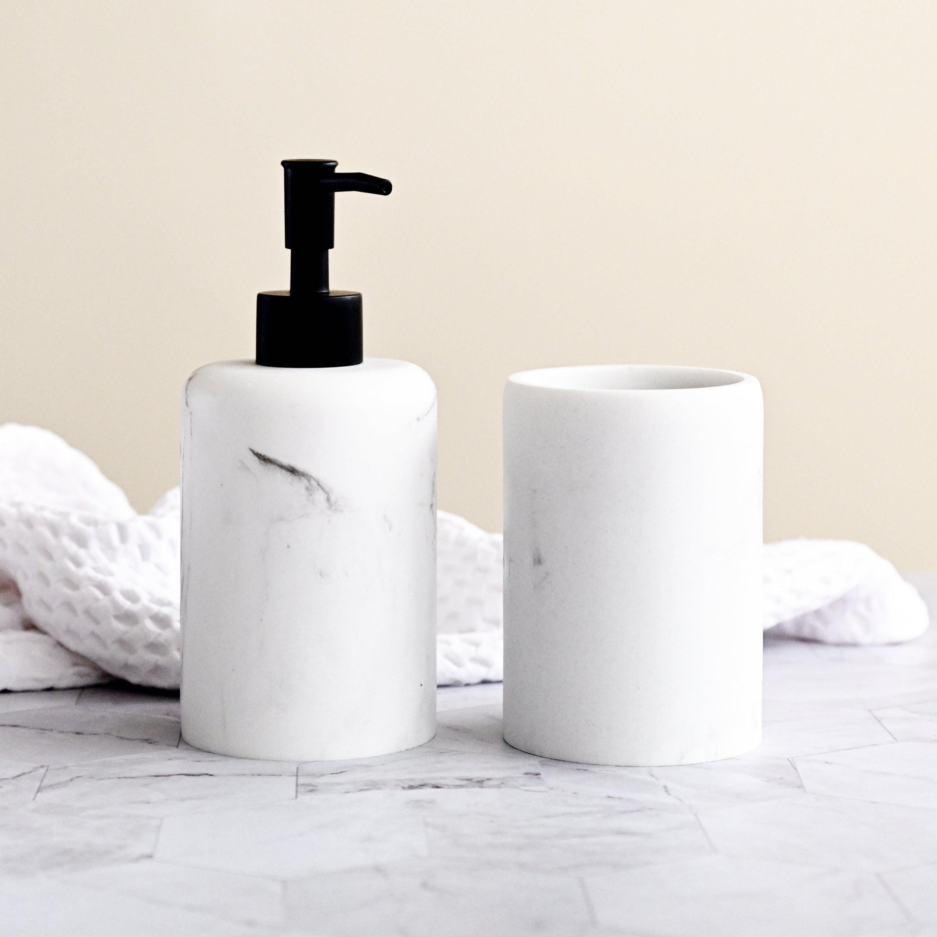 Porto Plaza Soap Dispenser - Marble 1