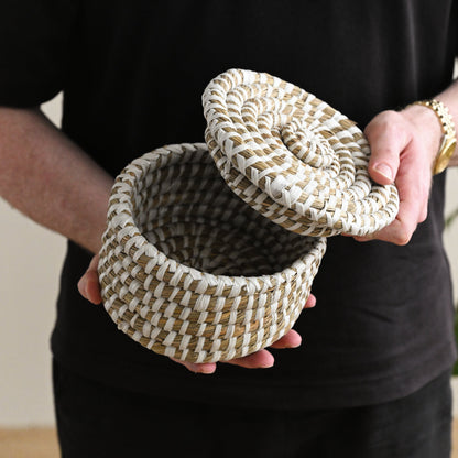 Round Seagrass Storage Basket - Set of 2 5