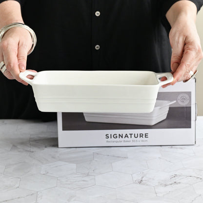 Signature Rectangle Baker with Handles - 30.5cm
