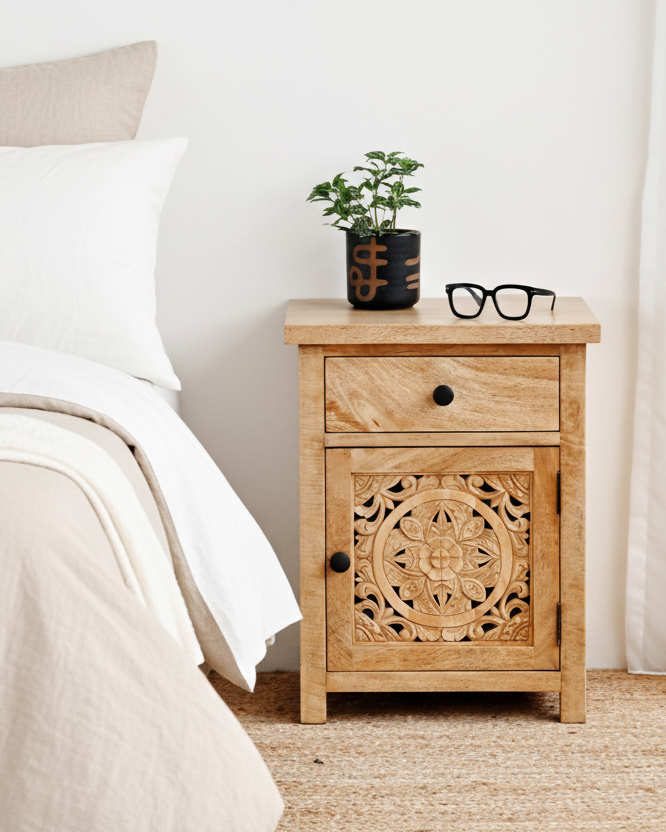 Small Kuno Bedside Table - Natural