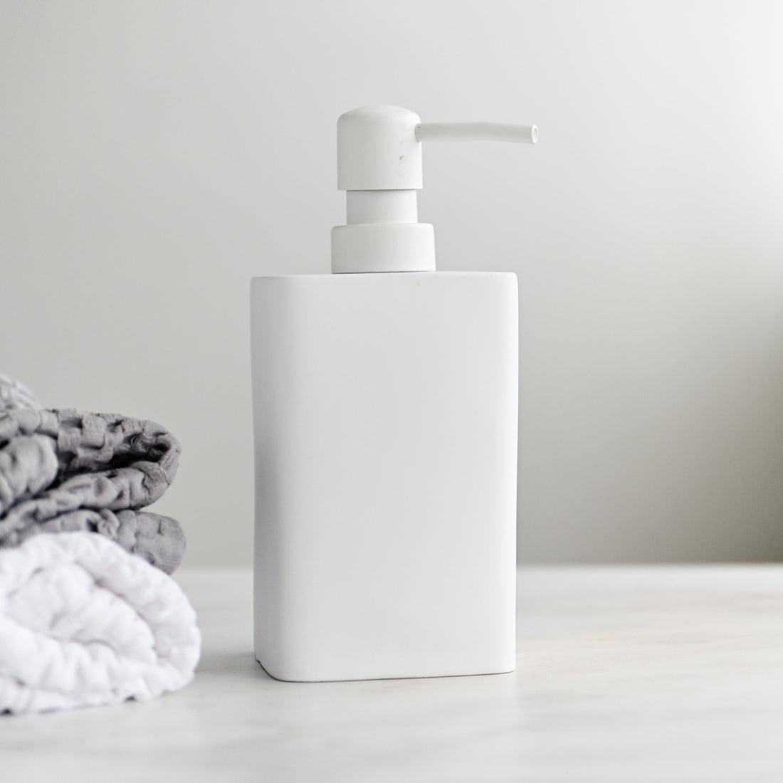 Copenhagen Dispenser - White
