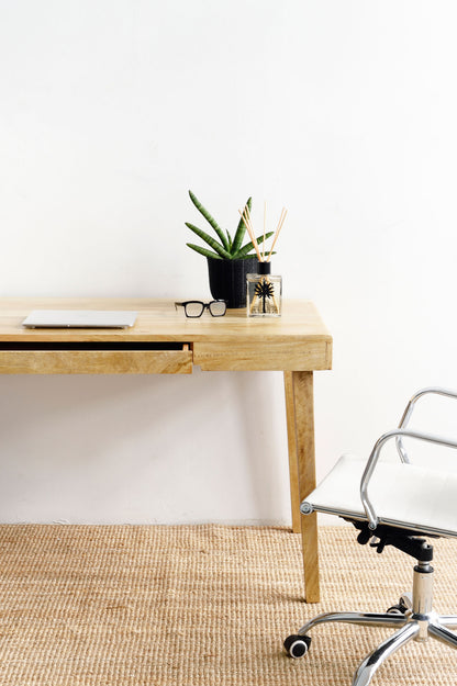 Lowanu Angled Leg Desk