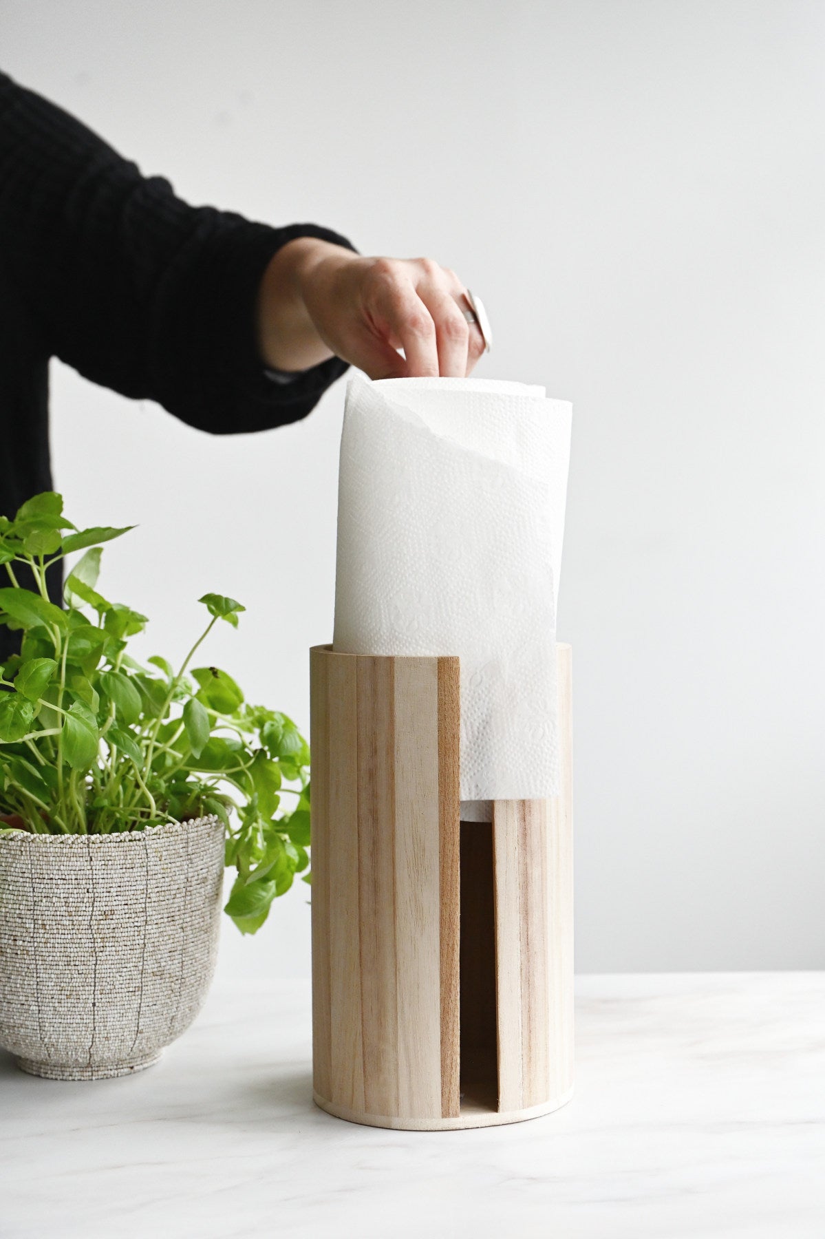 Celian Kitchen Paper Stand