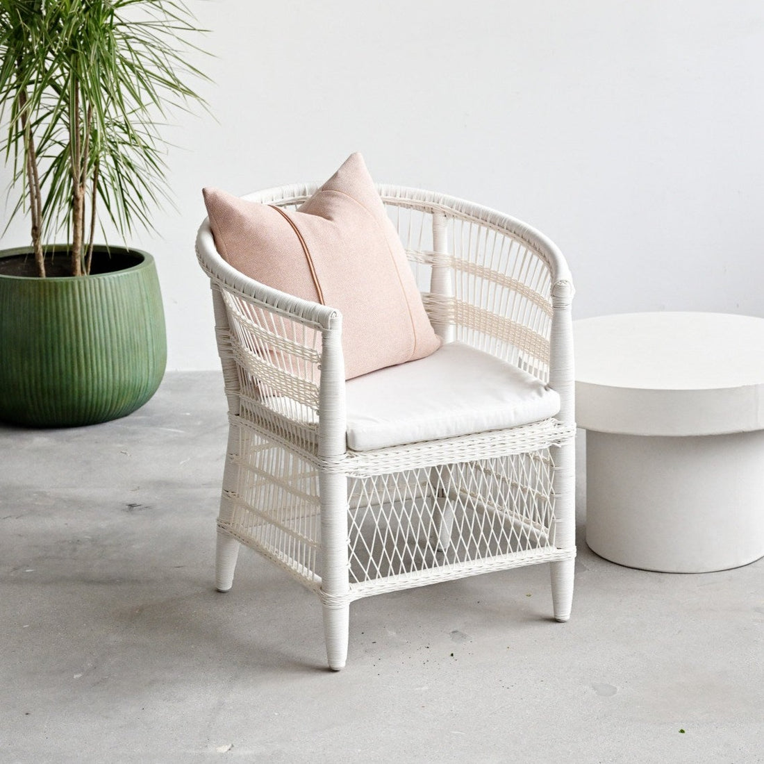 Outdoor Malawi Arm Chair - White