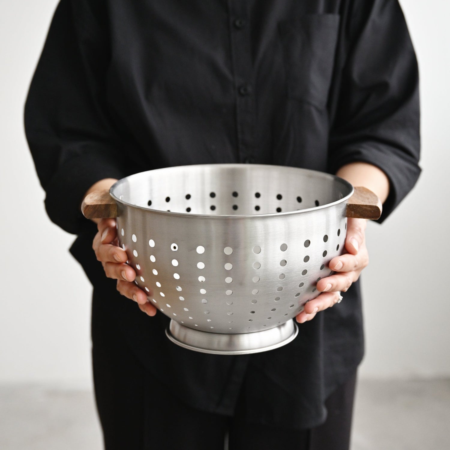 Acacia Colander 24cm