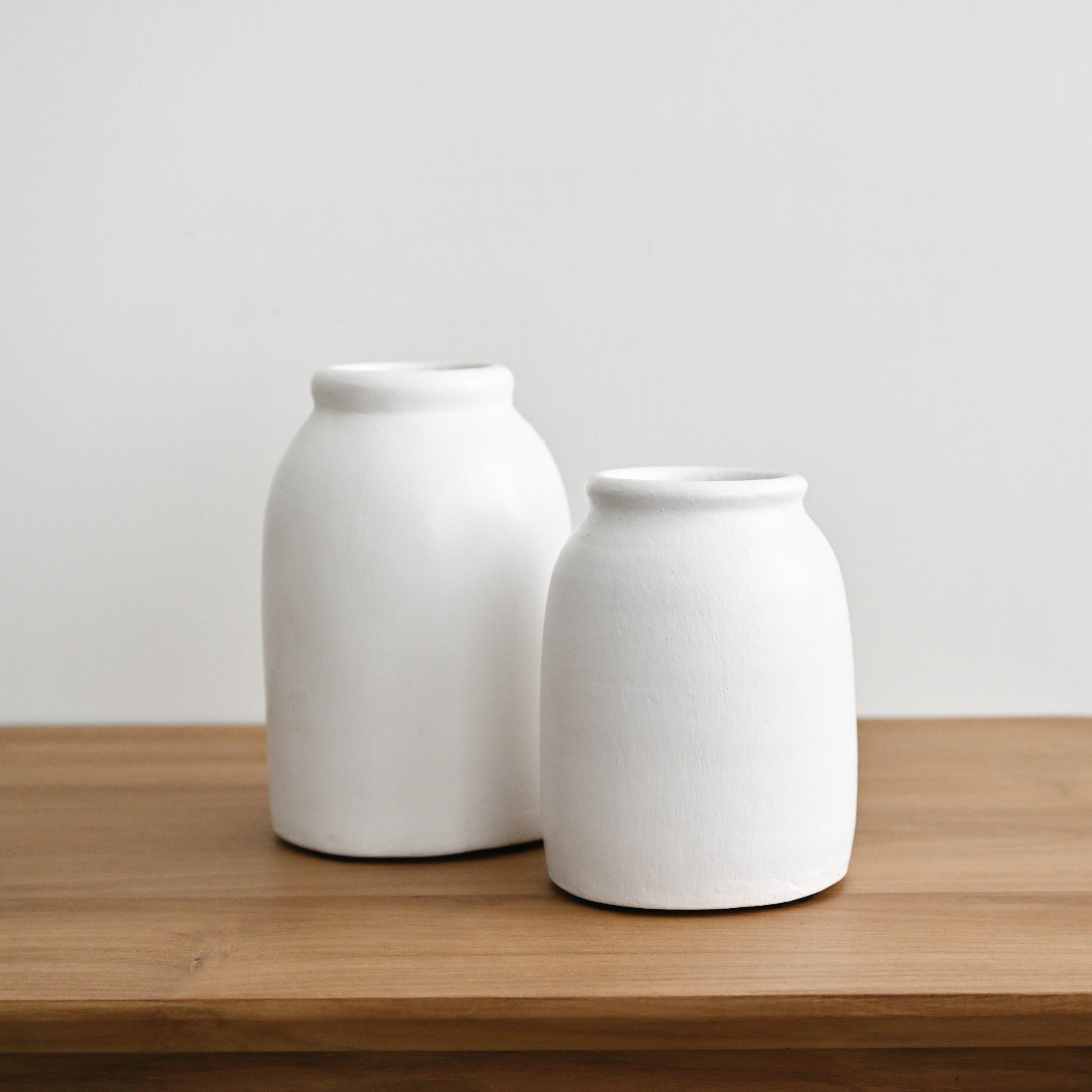 Zahra Terracotta Vase - White