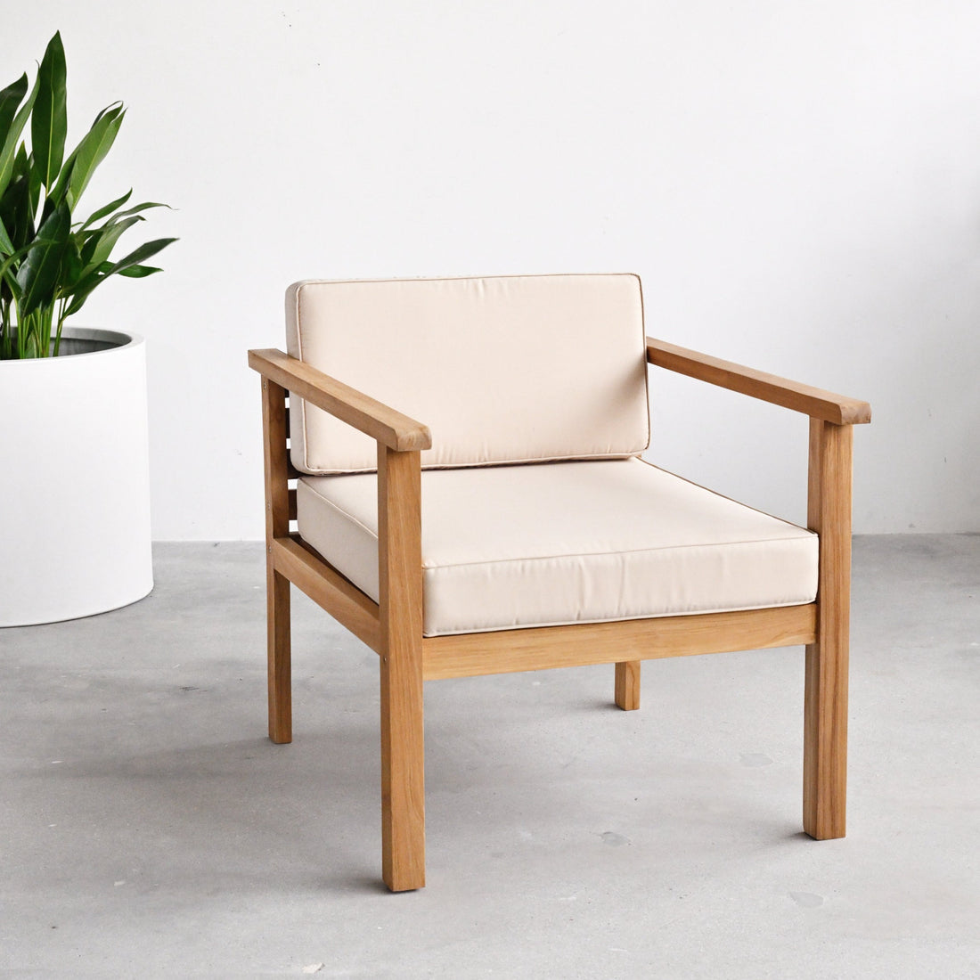 Venus Outdoor Teak Arm Chair