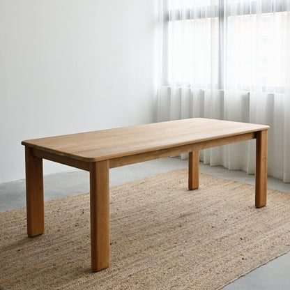 Tari Dining Table