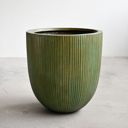 Vinh Concrete Pot - Copper Green