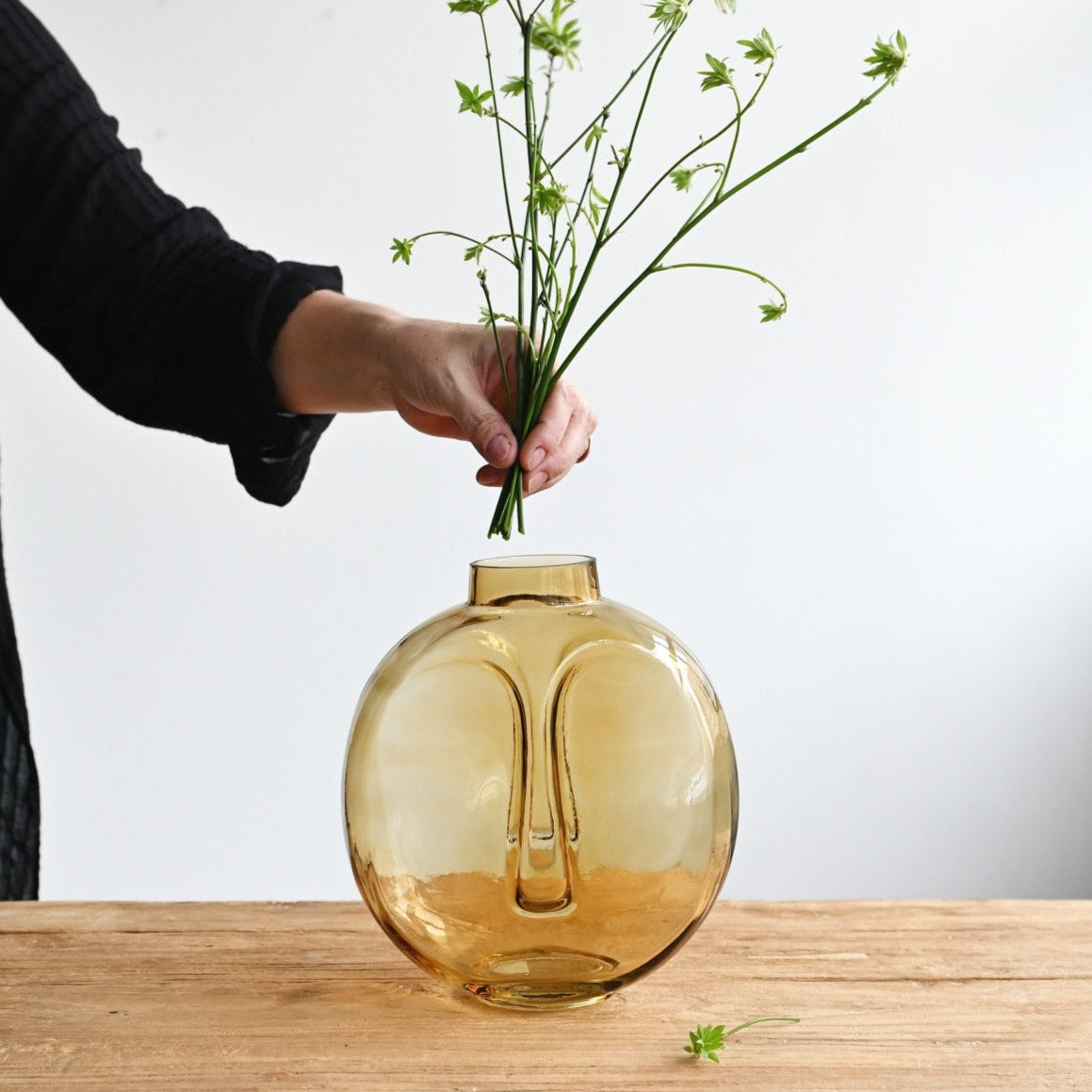 Daisi Vase