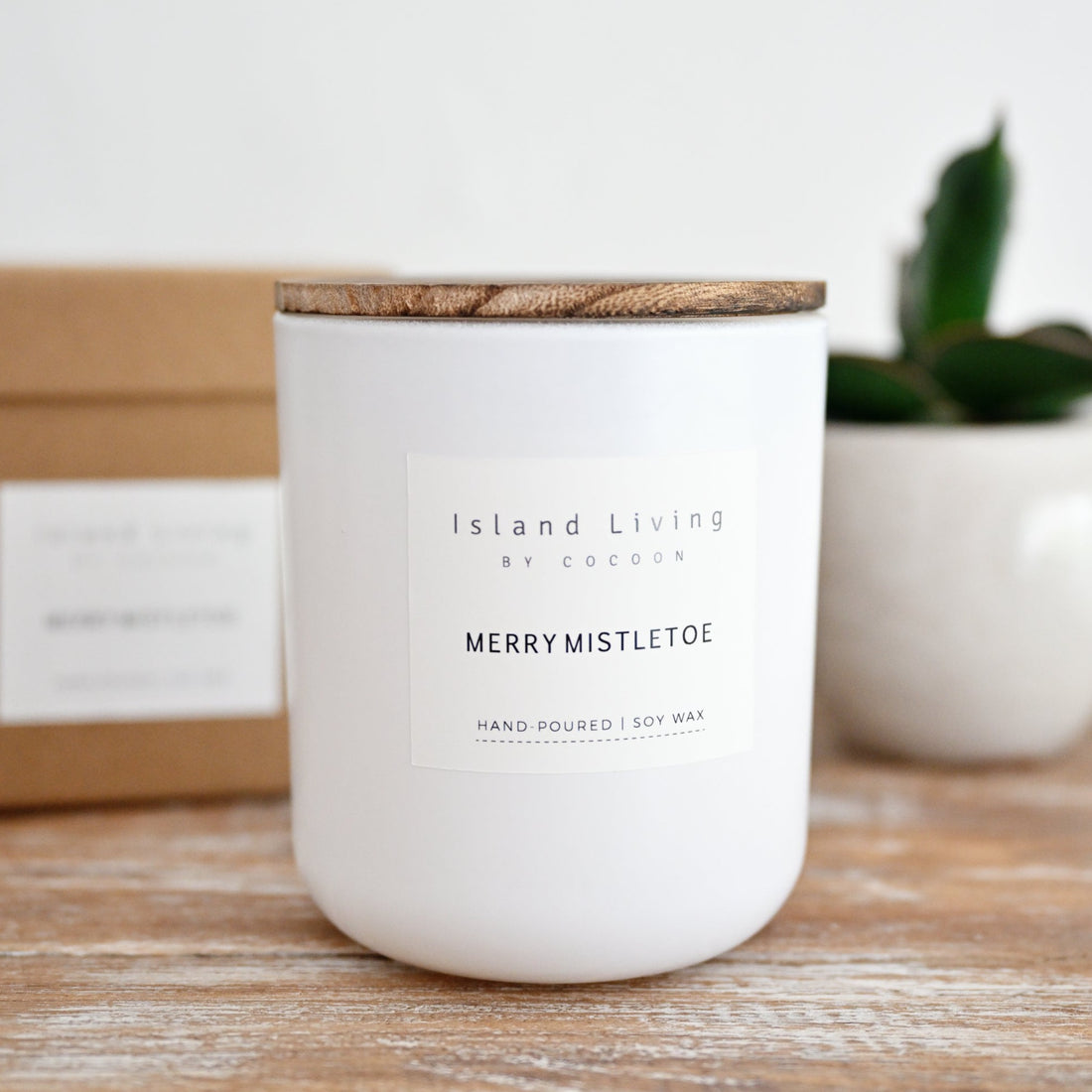 Merry Mistletoe Island Living Soy Candle