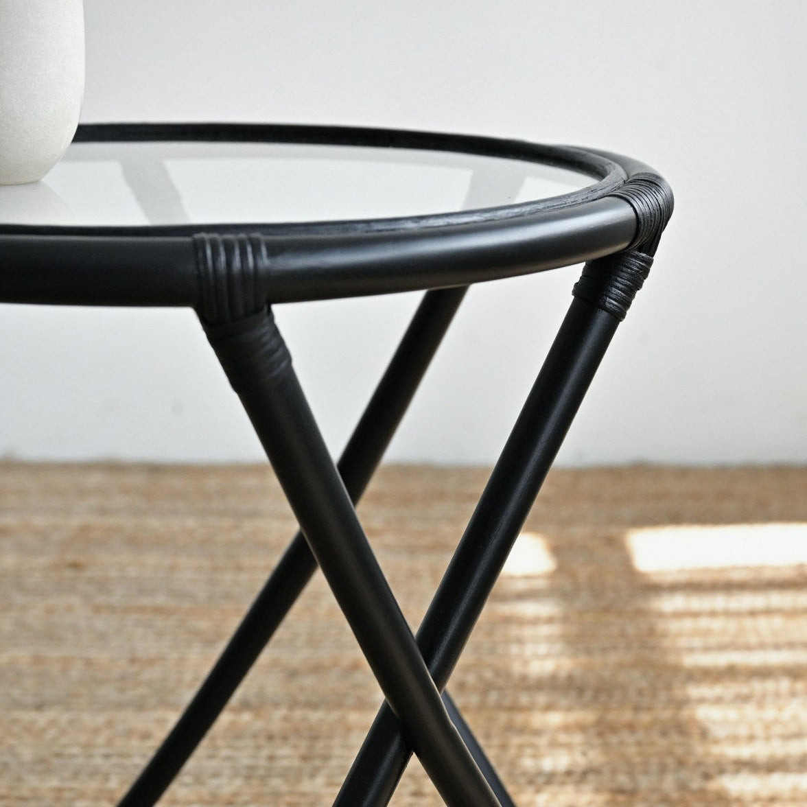 Oxygen Side Table with Glass - Black