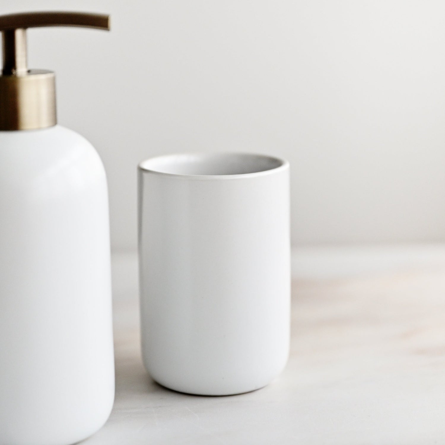 Suds White Ceramic Tumbler