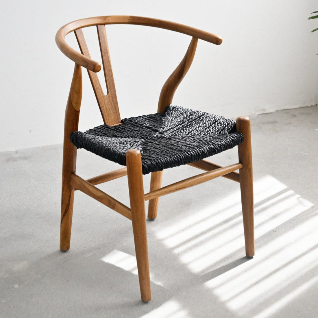 Wishbone Chair Natural with Black Seat