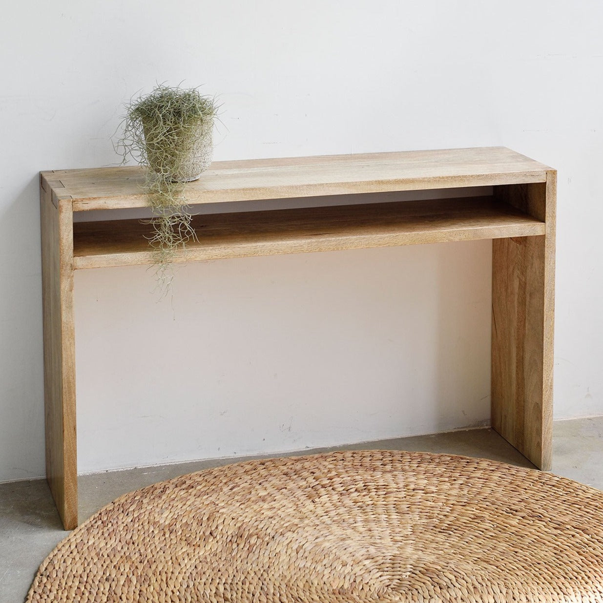 Flores Console