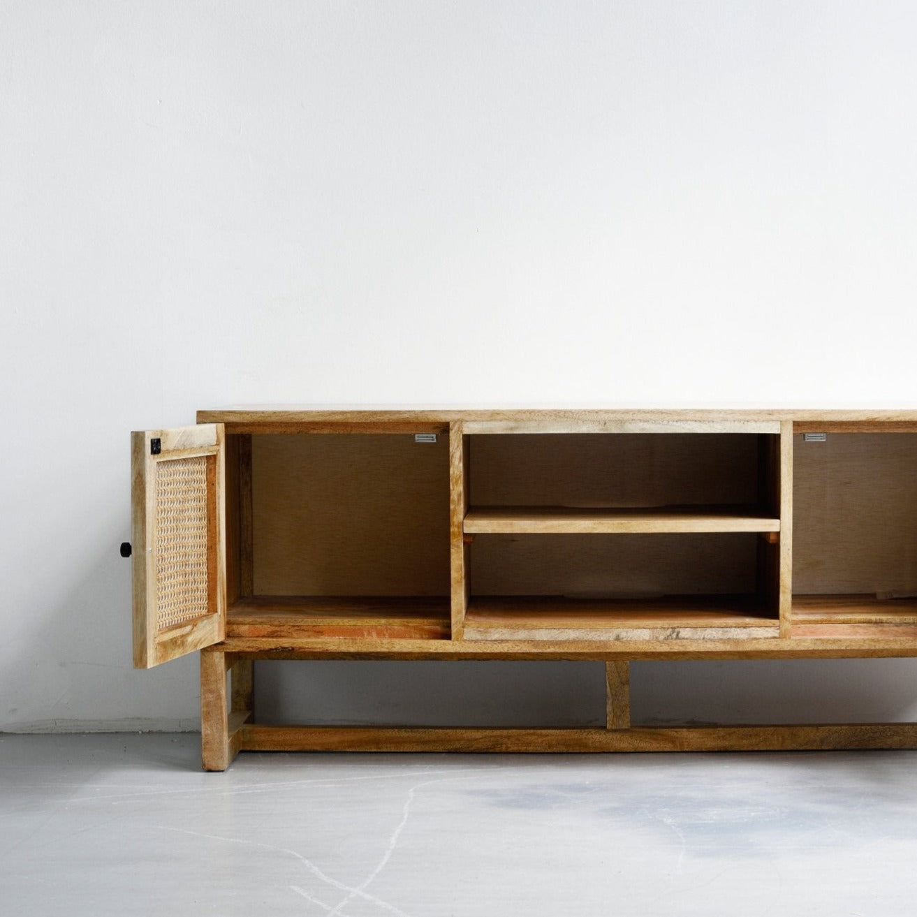 Gili TV Cabinet - 140cm - Furniture