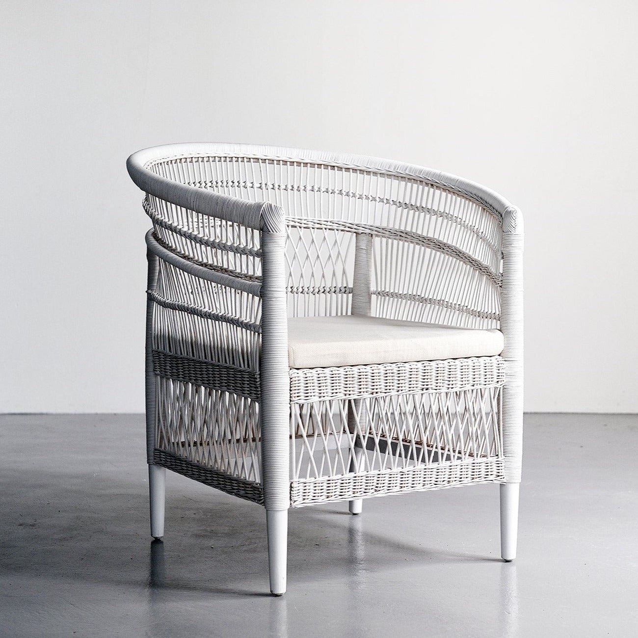 Malawi Arm Chair - White - Furniture