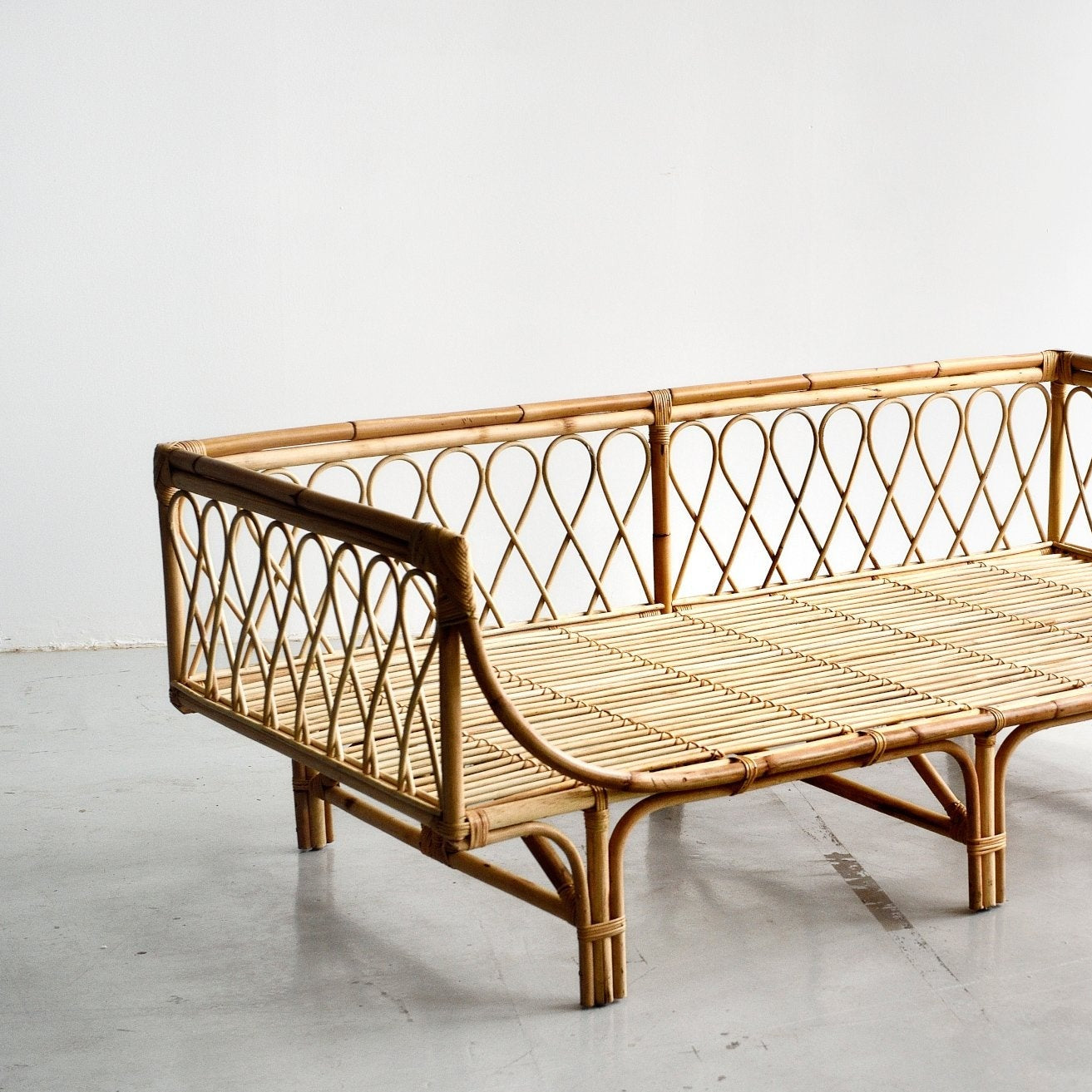 Large Aliki Daybed rattan