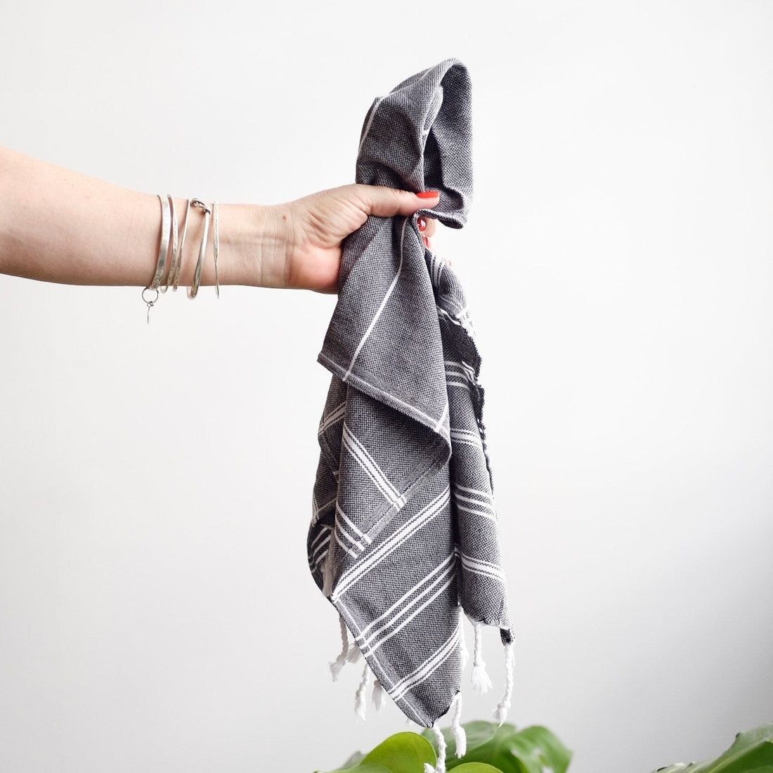 Tara’s World Turkish Hand Towels - Black - Bath and body