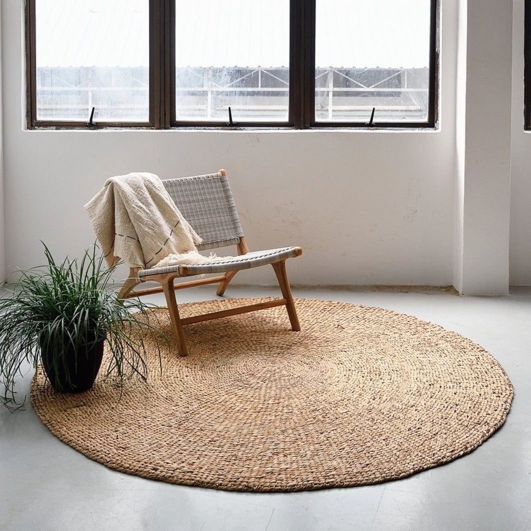 Water Hyacinth Circle Rug